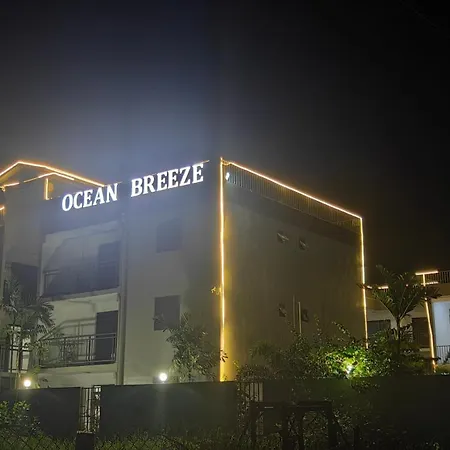 Ocean Breeze Apartment Hotel-2